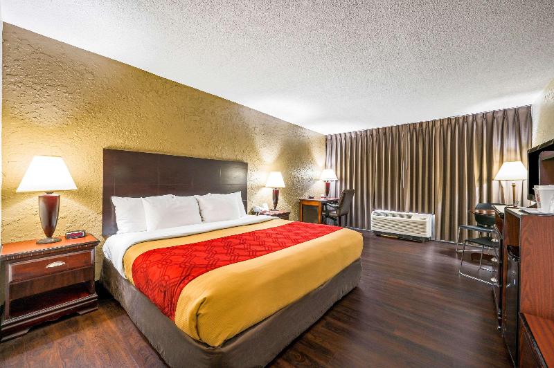 Econo Lodge Corinth image