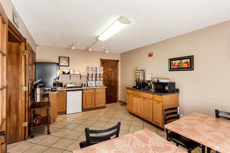 Rodeway Inn Hastings — general view