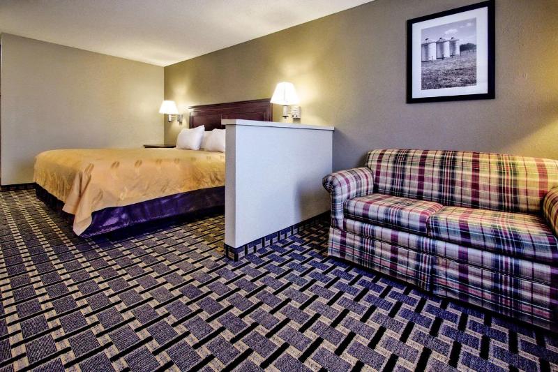 Quality Inn Moore image