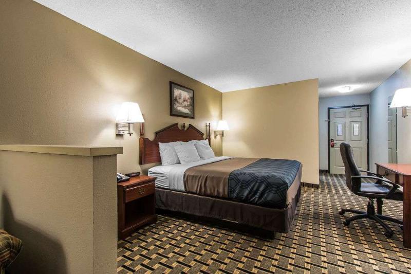 Quality Inn Moore image