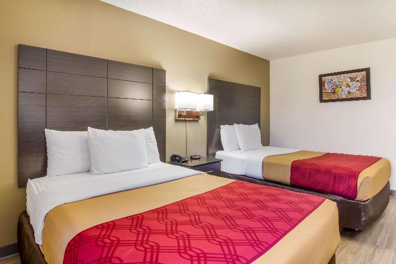 Days Inn by Wyndham Somerset PA I-70 I-76 image