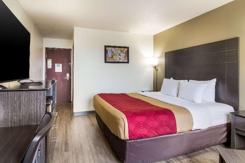Days Inn by Wyndham Somerset PA I-70 I-76 image