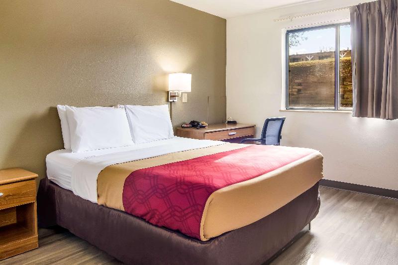 Days Inn by Wyndham Somerset PA I-70 I-76 image