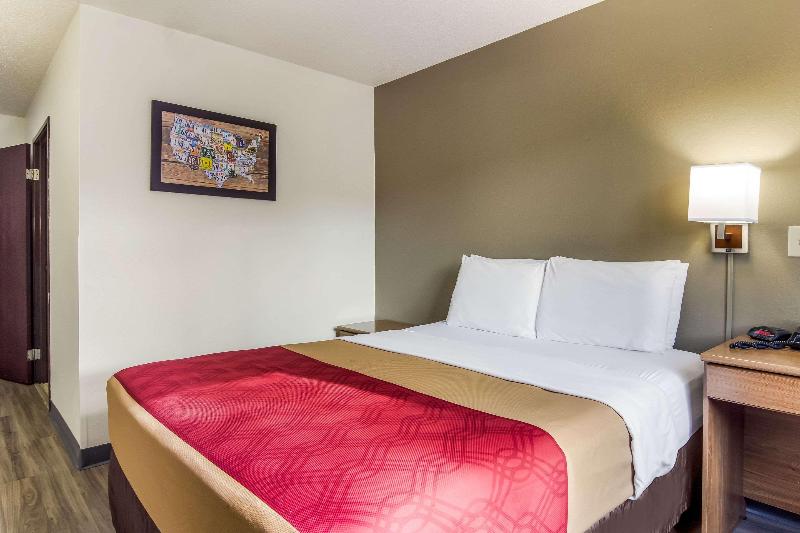 Days Inn by Wyndham Somerset PA I-70 I-76 image
