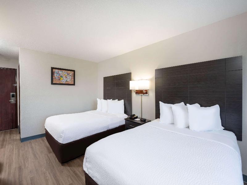 Days Inn by Wyndham Somerset PA I-70 I-76 image
