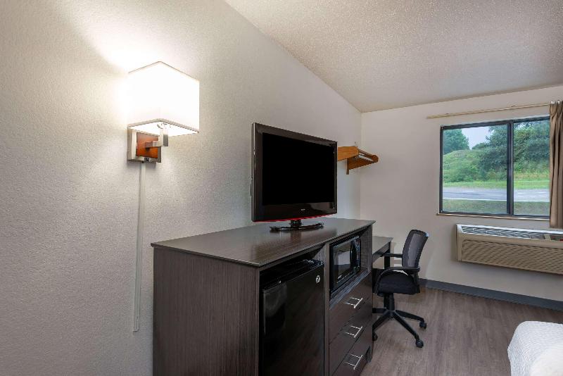 Days Inn by Wyndham Somerset PA I-70 I-76 image