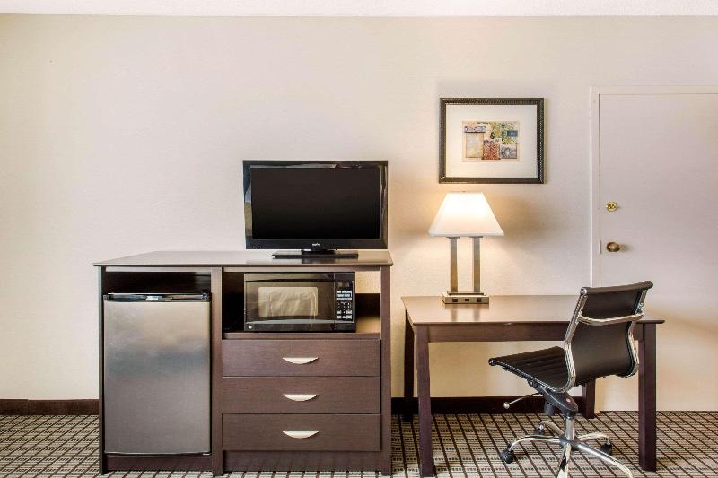 Quality Inn Stateline image