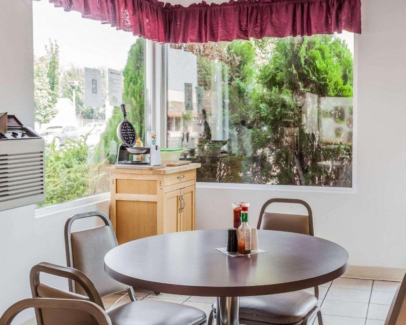 Rodeway Inn & Suites Omak - Okanogan image