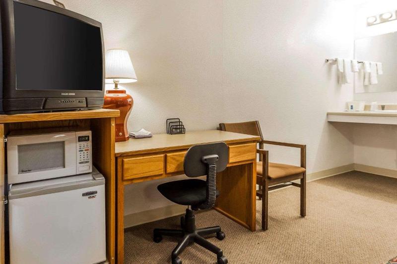 Rodeway Inn & Suites Omak - Okanogan image