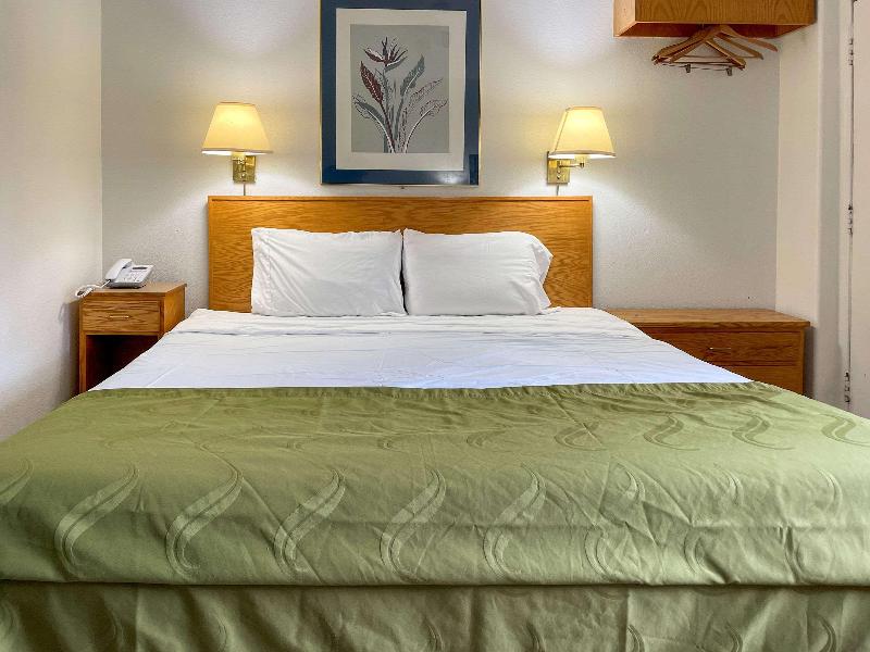 Rodeway Inn & Suites Omak - Okanogan image