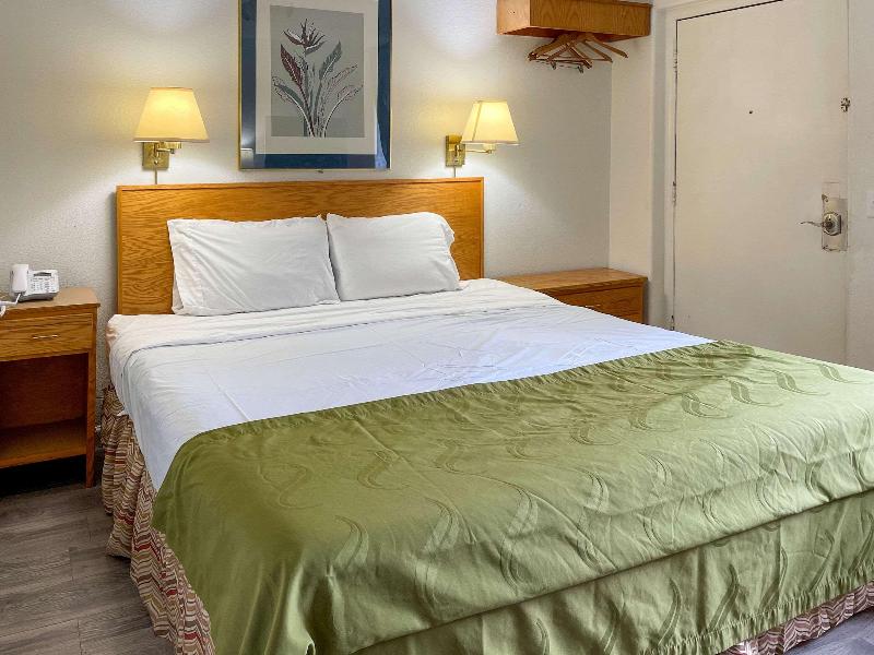 Rodeway Inn & Suites Omak - Okanogan image