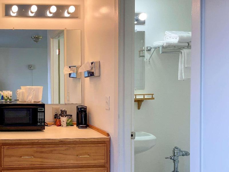 Rodeway Inn & Suites Omak - Okanogan image