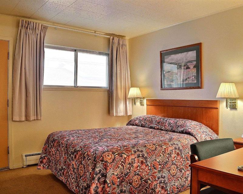 Rodeway Inn Cody image