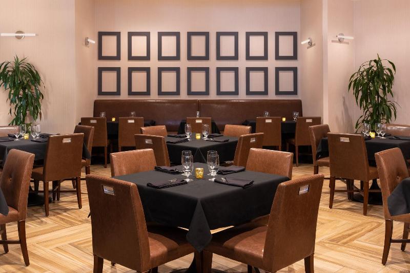 Sheraton Detroit Novi Hotel image