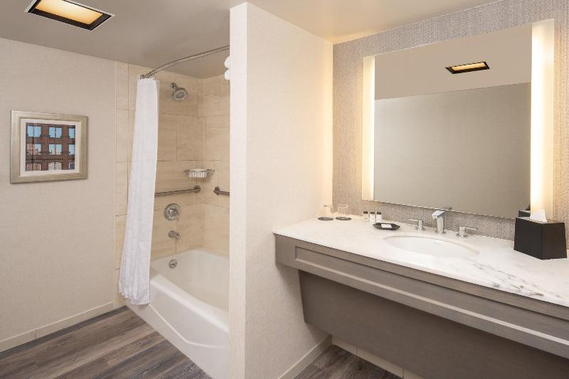 Sheraton Detroit Novi Hotel image