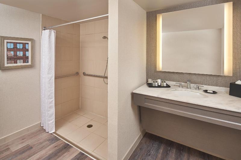 Sheraton Detroit Novi Hotel image