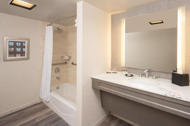 Sheraton Detroit Novi Hotel image