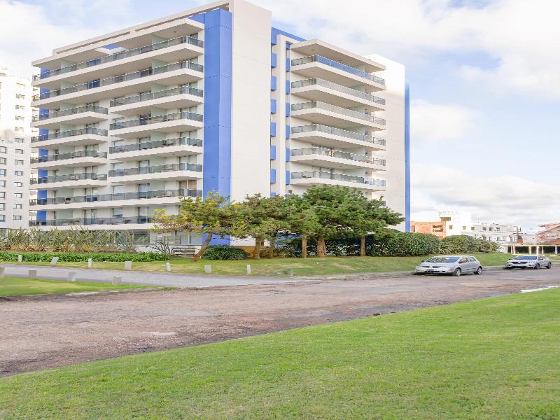Arenas del Mar Apartments