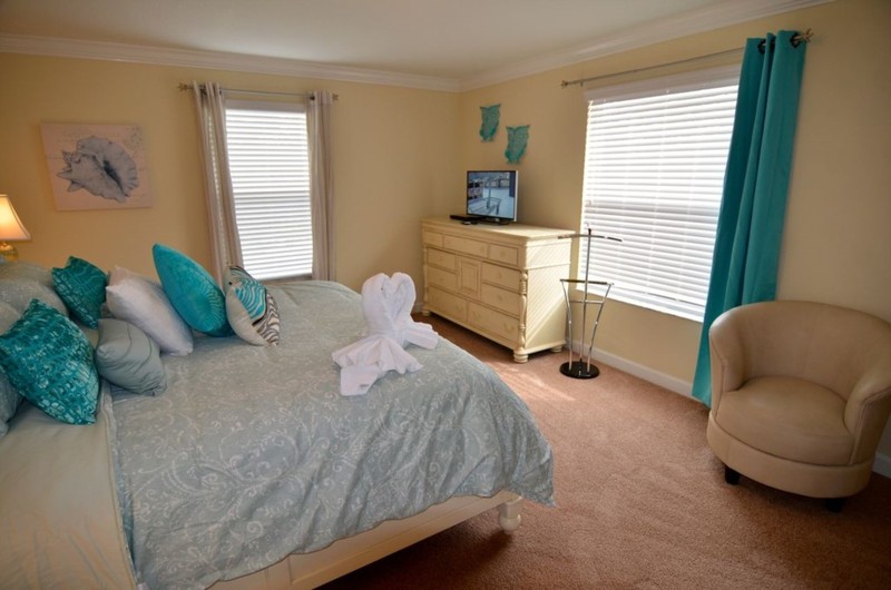 2985 Buccaneer Palm Road 5 bedrooms, 3 bathrooms — photo 5