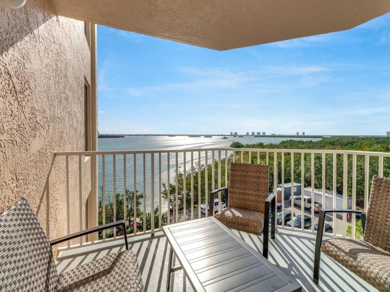 Lovers Key Resort 401 - Wkly image
