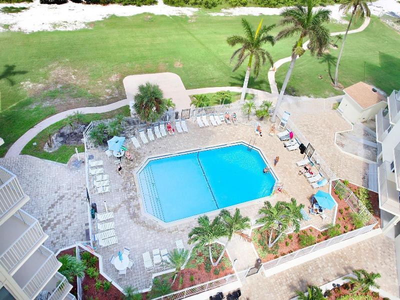 Estero Beach & Tennis C 707 - Wkly image