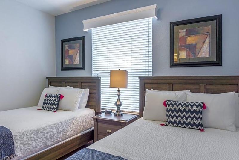 Lakeview Paradise image