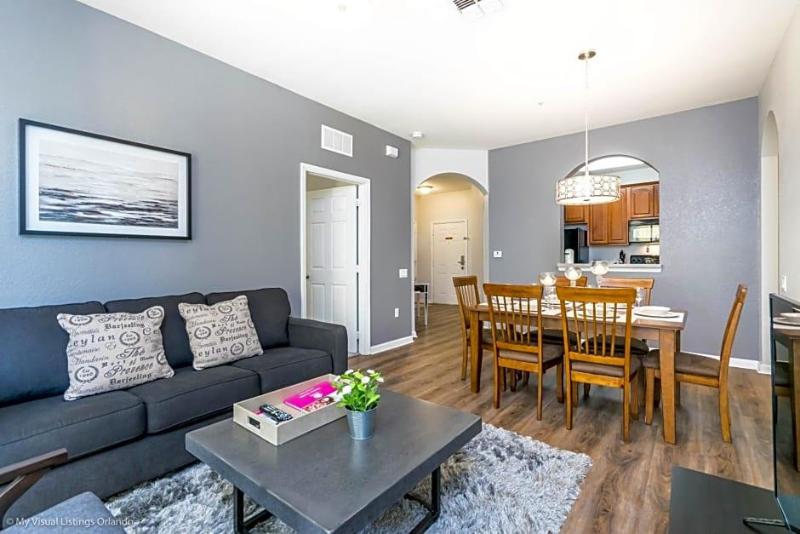 Lakeview Paradise image