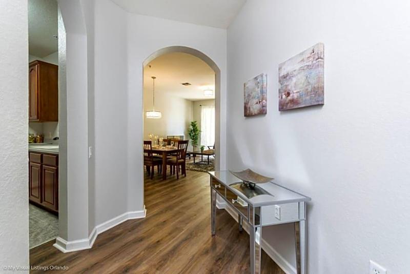 Lakeview Paradise image