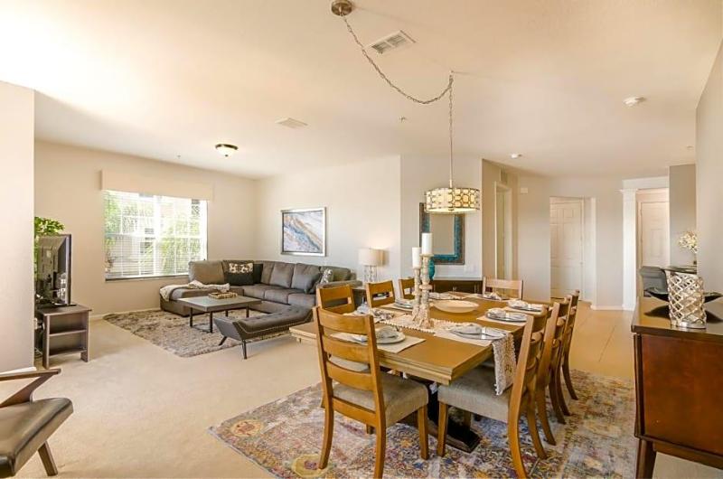 Lakeview Paradise image