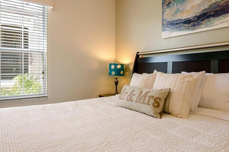 Lakeview Paradise image