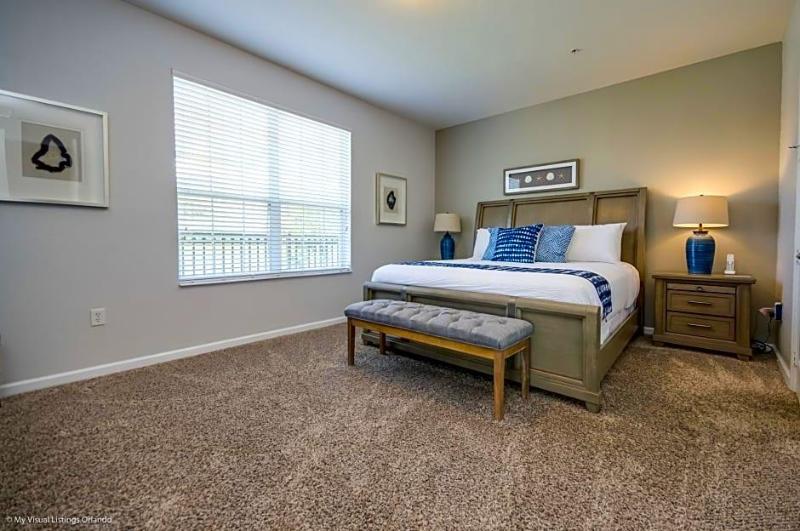 Lakeview Paradise image