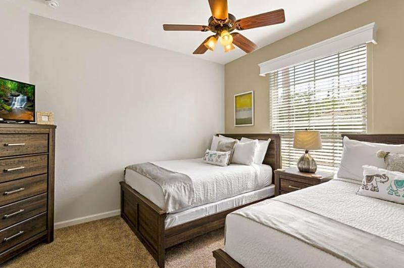 Lakeview Paradise image