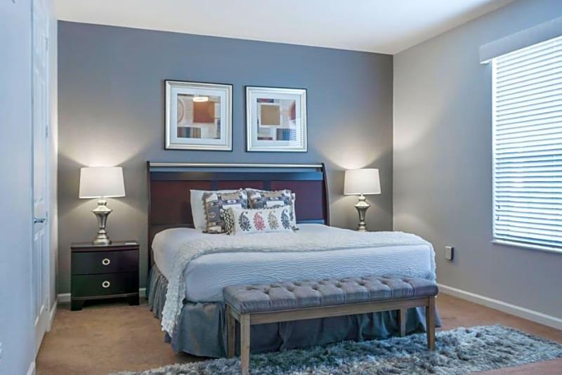 Lakeview Paradise image