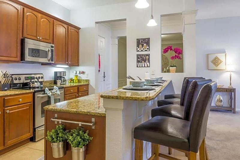 Lakeview Paradise image