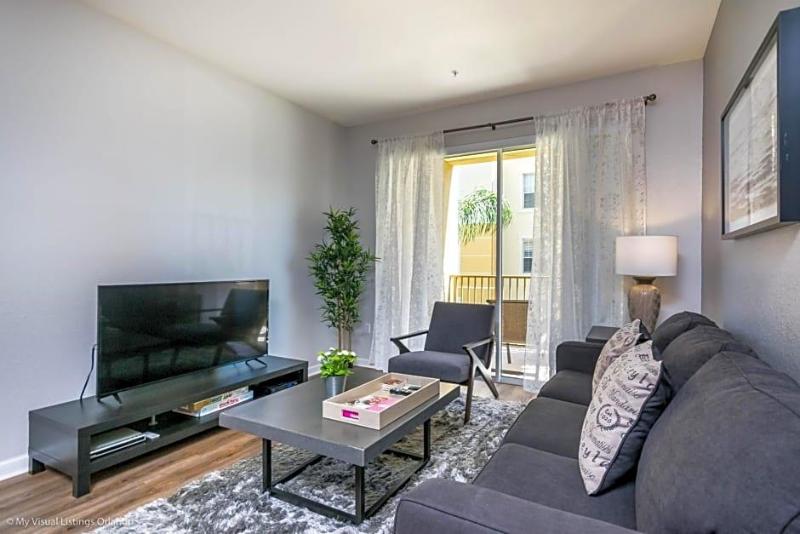 Lakeview Paradise image