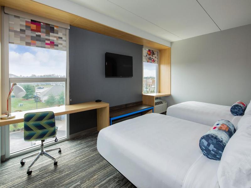 Aloft Louisville East image