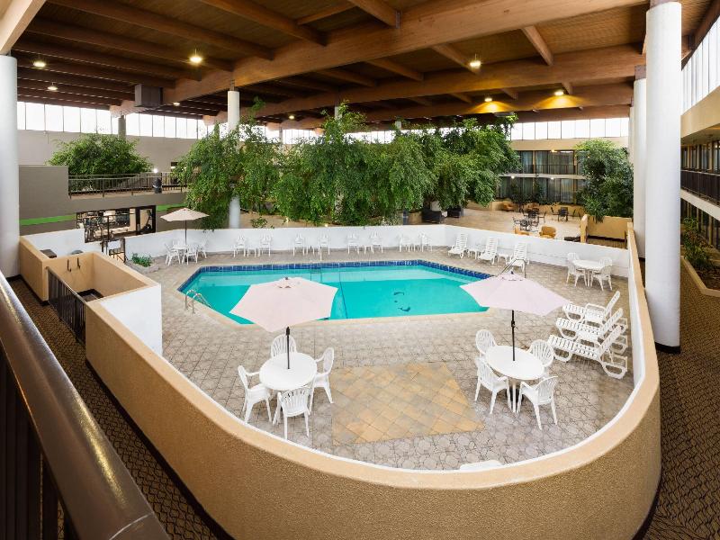 Wyndham Garden Romulus Detroit Metro Airport image