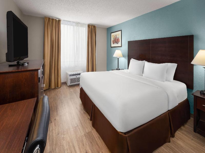Wyndham Garden Romulus Detroit Metro Airport image