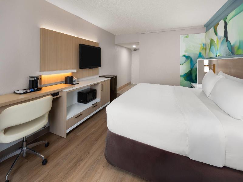 Wyndham Garden Romulus Detroit Metro Airport image