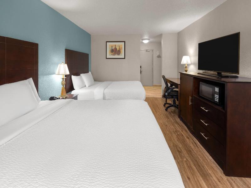 Wyndham Garden Romulus Detroit Metro Airport image