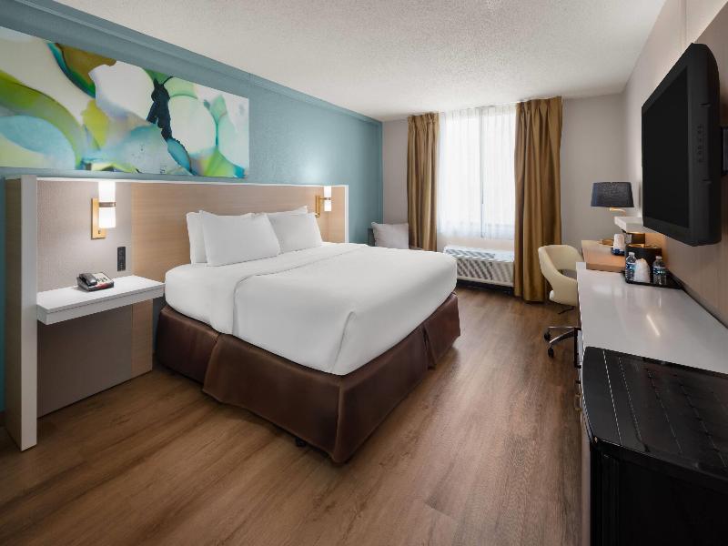 Wyndham Garden Romulus Detroit Metro Airport image