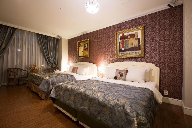 Hotel Wiz image