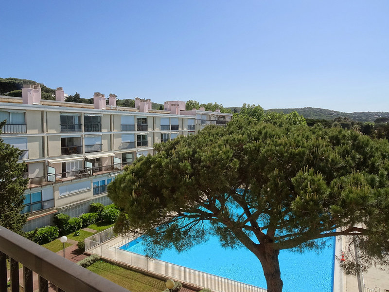 Paris Saint Tropez image