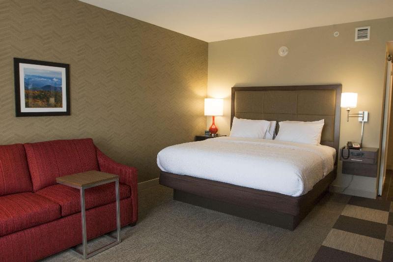 Hampton Inn & Suites Boone HAB
