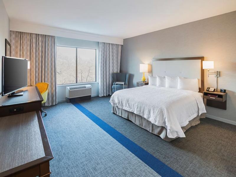 Hampton Inn & Suites Colleyville DFW Airport West image