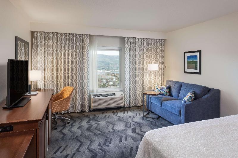 Hampton Inn Lewiston image
