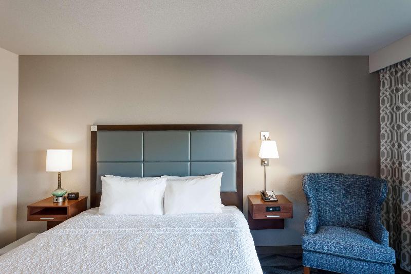 Hampton Inn Lewiston image