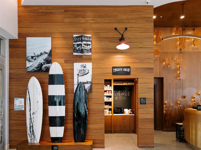 Hampton Inn and Suites Santa Monica image