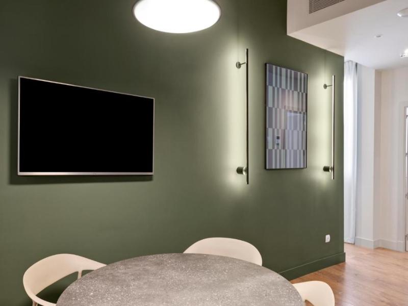 B&B Apartamentos Madrid Centro Fuencarral 46 image
