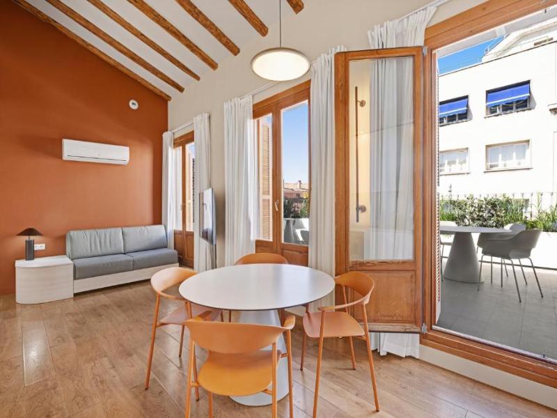 B&B Apartamentos Madrid Centro Fuencarral 46 image